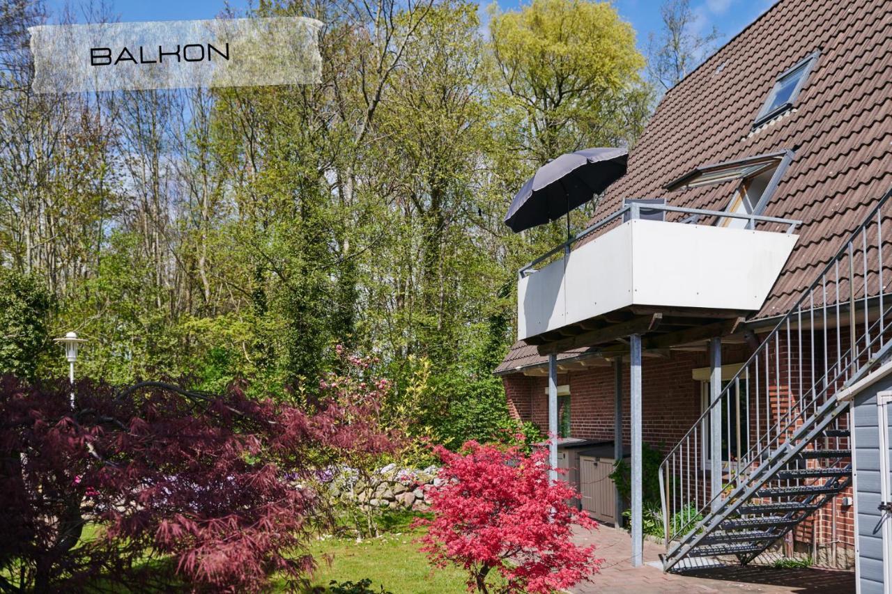 Ferienwohnung Mit Balkon In Zentraler Und Ruhiger Lage Busum Bagian luar foto